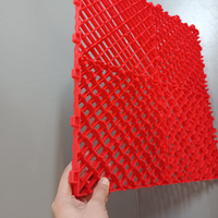 Dalles de sol modulaires en PP haute résistance pour garage, antidérapantes et drainantes, pour ateliers et centres de lavage automobile