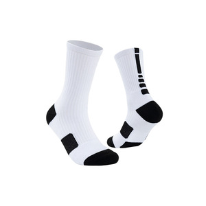 Venta al por mayor de calcetines de baloncesto de élite calcetines de corte medio de rendimiento para los hombres con calcetines deportivos gruesos Terry Cushion - Product Image 6