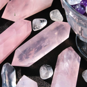 Cristallo di alta qualità doppio punto artigianato per la <span class=keywords><strong>guarigione</strong></span> <span class=keywords><strong>e</strong></span> la <span class=keywords><strong>meditazione</strong></span> intagliato a mano quarzo rosa doppio punto torre - Product Image 6