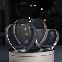 Cube de cristal vierge en forme de cœur K9 pour gravure laser 3D