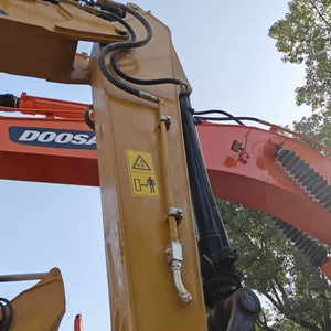 Maquinaria de Construcción de Marca China con Pintura Original, Excavadora Usada SANY SY215C 9 de Segunda Mano - Product Image 4