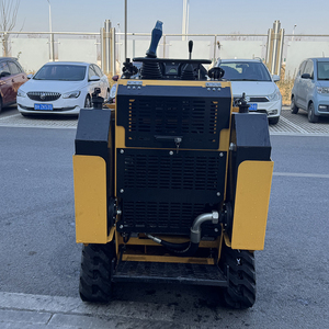 Mini-chargeuse compacte EPA de bonne qualité avec moteur diesel Kubota, commande PLC, chenilles et siège, à vendre - Product Image 5