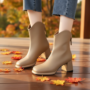 <span class=keywords><strong>Botas</strong></span> <span class=keywords><strong>de</strong></span> Lluvia Negras Impermeables para <span class=keywords><strong>Mujer</strong></span>, Nuevas, a la Moda, Cómodas, con Suela <span class=keywords><strong>de</strong></span> Goma Antideslizante - Product Image 1