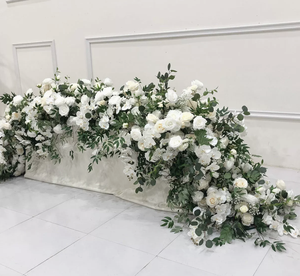 2M de chemin de table de mariage personnalisé en soie artificielle, toucher réel, avec rangée de fleurs blanches et roses pour mariage - Product Image 1