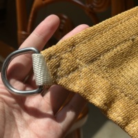 Voile d'ombrage en maille tissée beige robuste avec anneaux en D et bords renforcés triple couture pour patio et jardin