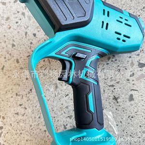 Mini motosierra de 8 pulgadas con motor sin escobillas a batería para cortar árboles, trabajar la madera y uso en jardinería - Product Image 4