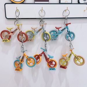Porte-clés Vélo 3D Mini VTT Cycliste – Cadeau Idéal, Accessoires Porte-clés Vélo Équilibré, Porte-clés Mignons pour Vélo – Vente en Gros - Product Image 5