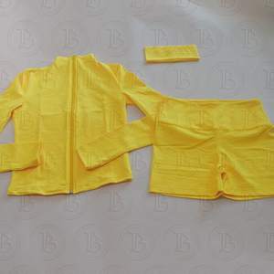Nuovo Set Estivo da <span class=keywords><strong>Donna</strong></span> 3 Pezzi con Logo Personalizzato: Giacca con Zip a Manica Corta, <span class=keywords><strong>Pantaloncini</strong></span> <span class=keywords><strong>e</strong></span> Fascia per Capelli per Yoga, Palestra <span class=keywords><strong>e</strong></span> Fitness - Product Image 5