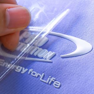 Etiqueta de Silicona Termoestampada con Logotipo 3D en Relieve, Adhesiva, para Equipaje, de Marcas de Moda Internacionales - Product Image 1