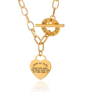 Yiwu Aceon Velle-Colgante de corazón con grabado de la Biblia, cadena gruesa proverbio, de acero inoxidable - Product Image 1
