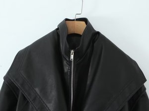 เสื้อแจ็คเก็ตหนังเทียม PU แขนกระดิ่ง คอปกเก๋ไก๋สำหรับผู้หญิง แฟชั่น - Product Image 6