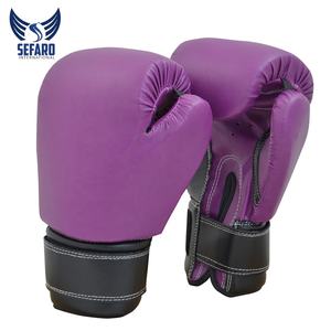 Gants de boxe de poinçonnage professionnels légers de 12oz Meilleur prix Équipement d'entraînement Logo personnalisé Tailles 8oz Fabriqué en cuir de haute qualité - Product Image 6