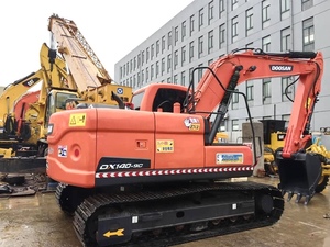 Excavatrice d'occasion coréenne d'origine Doosan DX140, 14 tonnes, avec accessoire de préhension (thumb attachment) pour modèles DX420, DX300, DH300, DX225 - Product Image 2