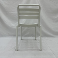 Chaise de salle à manger en plastique empilable robuste sans accoudoirs, résistante aux UV et à l'eau, chaise d'extérieur polyvalente pour patio