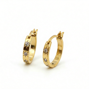 Pendientes de Aro Geométricos Huggie de Latón Chapado en Oro con Zirconia en Forma de Sol para Mujer, Joyería de Fiesta - Product Image 1