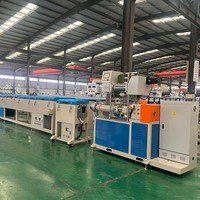 Ligne d'extrusion de profilés en plastique, extrudeuse de profilés en caoutchouc, machine de production pour bandes, tubes et tuyaux