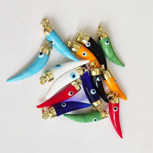 Neueste Design Hot Selling Frauen Schmuck Multi Color Devil Eye Horn Form Anhänger Einfach glasiert Anhänger für DIY Halskette Ohrringe