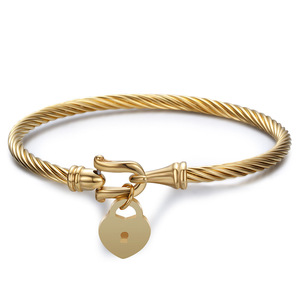 Bracelet Cœur Verrouillable en Alliage de Zinc Doré pour Femme – Bijou Rétro Minimaliste avec Tressage Câble – Idéal Cadeau - Product Image 1