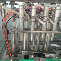Ligne de production de solutions spécialisées pour le soin des lentilles de contact, dotée de machines de remplissage innovantes