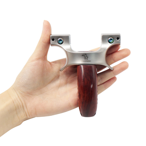 Resortera 9025 <span class=keywords><strong>de</strong></span> Acero Inoxidable con Mango <span class=keywords><strong>de</strong></span> Madera, 11*9*3.7cm, 311g, para <span class=keywords><strong>Caza</strong></span> y Actividades al Aire Libre, en Venta - Product Image 5