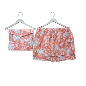 Elegante Conjunto de Pijama Corto para Mujer con Estampado de Cerezas, Cuello en V, 100% Algodón Puro, Secado Rápido, Cierre con Cordón - Product Image 6