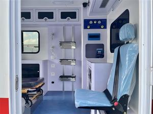 Высокоскоростная дизельная внедорожная машина скорой помощи 4WD, новое состояние, механическая коробка передач, дизельное топливо для больниц, медицинское использование - Product Image 6