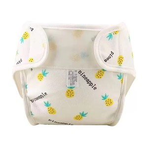Couvre-couche <span class=keywords><strong>lavable</strong></span> et réutilisable en coton imperméable personnalisé avec soufflets 3D anti-fuites pour nouveau-né et tout-petit - Product Image 2