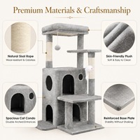 Arbre à chat minimaliste à trois niveaux en gros avec deux niches, poteaux en corde de sisal et jouets en plumes suspendus pour grands chats, carton OEM ODM
