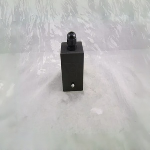 Atos E-MI-AC-01F 21/2 แอมพลิฟายเออร์แบบอนาล็อกปรับสัดส่วนได้ แอมพลิฟายเออร์แบบเสียบปลั๊ก ติดตั้งโดยตรงบนโซลินอยด์ ไดรเวอร์อิเล็กทรอนิกส์แบบอนาล็อก - Product Image 3