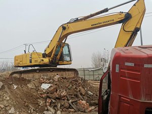 รถขุด Komatsu มือสองรุ่น Pc220-6 Pc110 Pc120 Pc130 Pc200 Pc210 Pc220 Pc200-6 Pc300 Pc270 - Product Image 4
