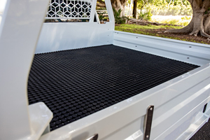 Baki Ute Kustom Aluminium dengan Kotak Peralatan Samping dan Pelindung Lumpur untuk Pickup Truk Triton/Ranger/Hilux - Product Image 4