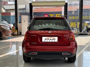 <span class=keywords><strong>Suzuki</strong></span> Tianyu <span class=keywords><strong>SX4</strong></span> 1.6L Manuale del 2016, <span class=keywords><strong>Auto</strong></span> Usata a Benzina con Guida a Sinistra - Product Image 3