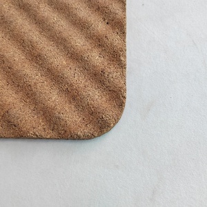 Tapis de salle de bain en liège écologique antidérapant antibactérien à motif ondulé fabriqué à la machine jaune 400x600mm pour la douche - Product Image 5