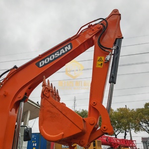 รถขุด Doosan DX55-9C มือสอง สภาพดี รถขุดตีนตะขาบ DX55-9C ขนาด 5.5 ตัน รถขุดขนาดเล็กมือสอง - Product Image 2
