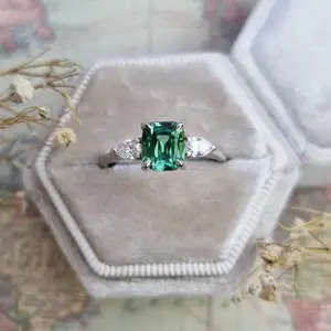 925 स्टर्लिंग चांदी की सगाई की अंगूठी के आभूषण, प्रयोगशाला ने महिलाओं के लिए हीरे की रबी सैपफायर मेराल्ड पत्थर के छल्ले बनाए