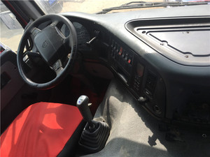 Camión volquete HOWO rojo de servicio pesado con motor Weichai modelo 375, pocas horas de trabajo, Euro 5, año 2024, 6x4 - Product Image 5
