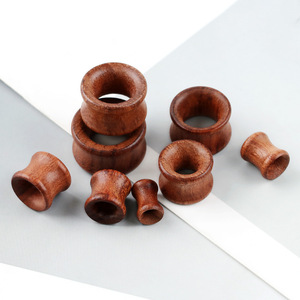 Dilatatori per Orecchie in Legno Organico 6mm, Tunnel a Sella, Doppio Flare, Classici, Gioielli per Piercing, per Fidanzamento, Matrimonio, Festa - Product Image 6