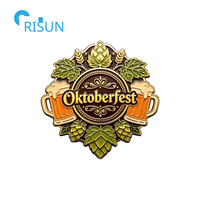 Personalisierter Deutscher Brezel-Bär Oktoberfest Fiesta Kühlschrankmagnet Anstecknadel Brosche Maßgefertigter Oktoberfest Emaille-Pin