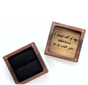 Caja de Joyería de Madera de Nogal Oscuro Ecológica, Cuadrada, con Tapa Magnética, Pequeño Organizador de Anillos para Regalo de Aniversario - Product Image 1