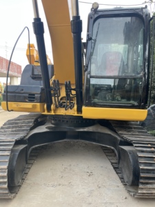 รถขุดตีนตะขาบ Caterpillar CAT320D มือสอง นำเข้าจากญี่ปุ่นแท้ รุ่น CAT 320D น้ำหนัก 20 ตัน ระบบไฮดรอลิก สำหรับงานก่อสร้าง - Product Image 3