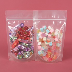 Bolsa de mylar de plástico transparente al <span class=keywords><strong>por</strong></span> <span class=keywords><strong>mayor</strong></span>, <span class=keywords><strong>bolsas</strong></span> resellables personalizadas, bolsa de pie de 4OZ, paquete <span class=keywords><strong>doy</strong></span> de grado alimenticio, embalaje de dulces - Product Image 1