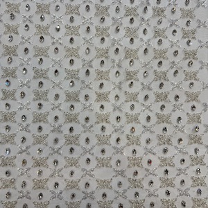 Tissu en dentelle de tulle brodé à la main avec perles, style européen et américain, pour robes de mariée et de soirée - Product Image 2