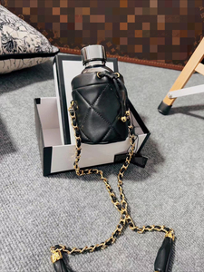 Bouteille d'eau isotherme en acier inoxydable pour l'extérieur avec sac bandoulière portable inclus - Product Image 2