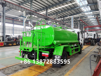 Camion-citerne d'arrosage Howo 8000L 4x2 Diesel RHD/LHD avec pompe pour l'irrigation des jardins en Ouganda