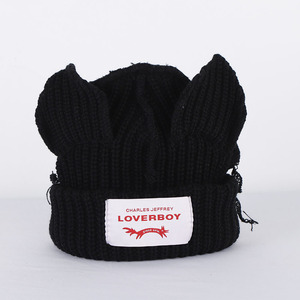 <span class=keywords><strong>Bonnet</strong></span> d'hiver design pour femmes avec oreilles à la mode étiquette de marque personnalisée tissu commun à la mode - Product Image 6
