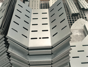 Support de chemin de câbles perforé à prix d'usine, système de chemin de câbles pré-galvanisé OEM, chemin de câbles robuste galvanisé à chaud - Product Image 6