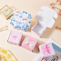 Boîte en carton ondulé de taille personnalisée, type E Flute et F Flute, impression couleur intégrale pour l'expédition e-commerce et l'emballage de cadeaux