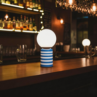 Lampe de table LED moderne rechargeable, 3 couleurs, à intensité variable, lampe de bureau, éclairage intelligent pour la maison, lampe de table sans fil pour le salon, décoration de la maison