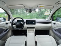 MG4 EV, véhicule à émissions zéro, best-seller |   Véhicule électrique certifié UE économique, disponible en plusieurs versions, autonomie hivernale stable