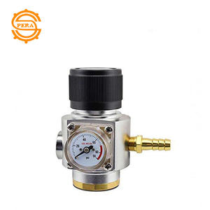 <span class=keywords><strong>CO2</strong></span> <span class=keywords><strong>Mini</strong></span> regülatörü bira Keg <span class=keywords><strong>CO2</strong></span> şarj dağıtıcı 3/8 fıçı regülatörü ile ''adaptörü <span class=keywords><strong>Mini</strong></span> fıçı gaz regülatörü - Product Image 1